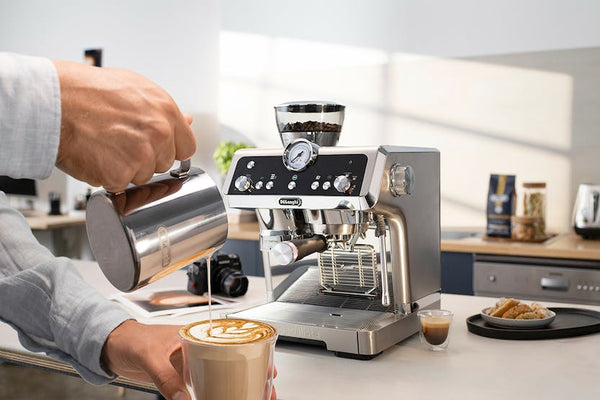 DeLonghi La Specialista Pump Espresso Coffee Machine | EC9355.M