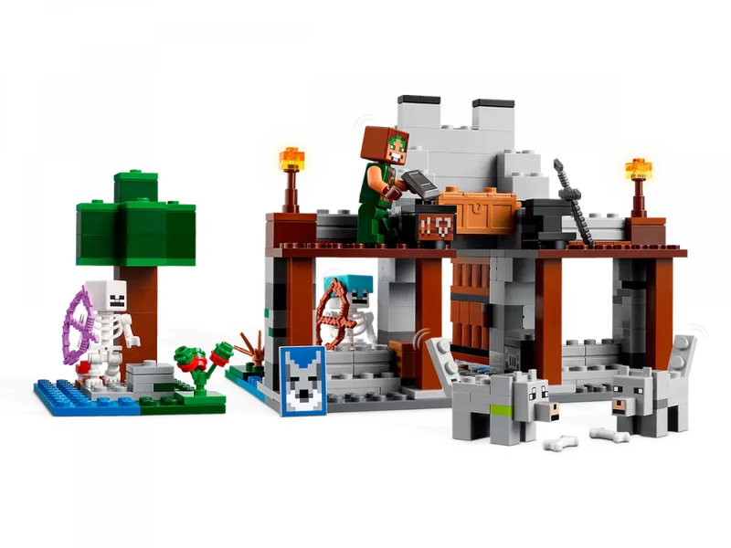 LEGO® Minecraft® 21261 The Wolf Stronghold