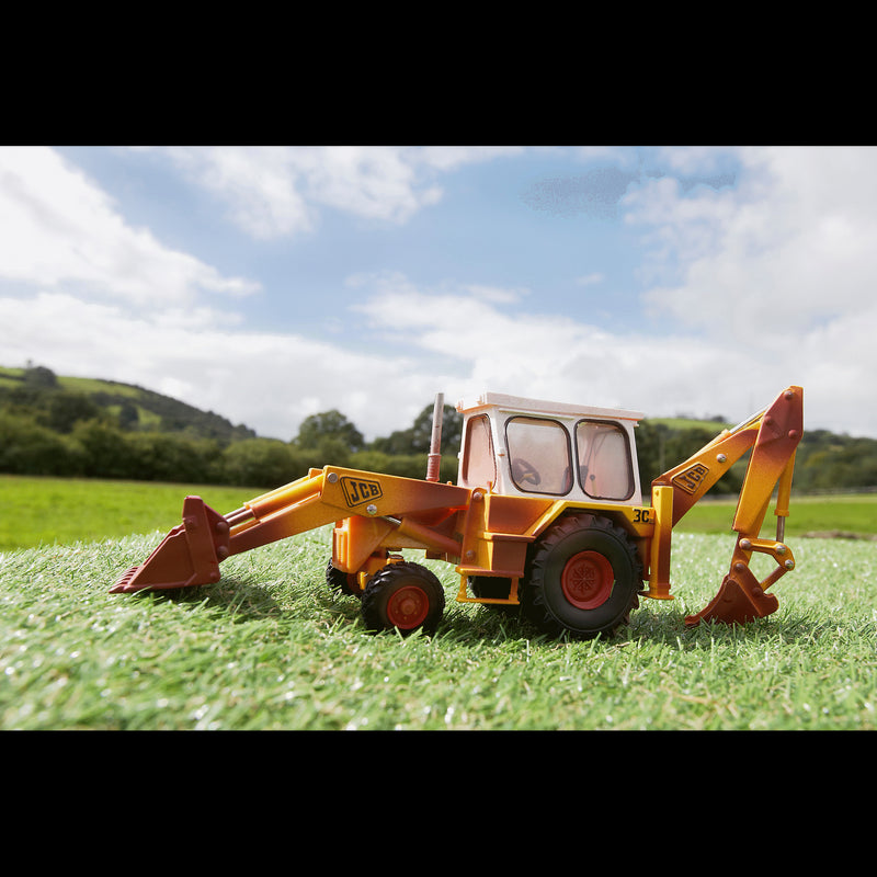 Weathered JCB 3C MARK III