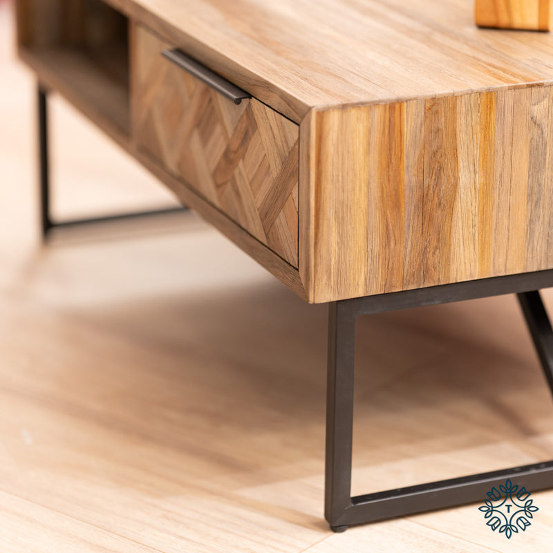 Verona coffee table teak