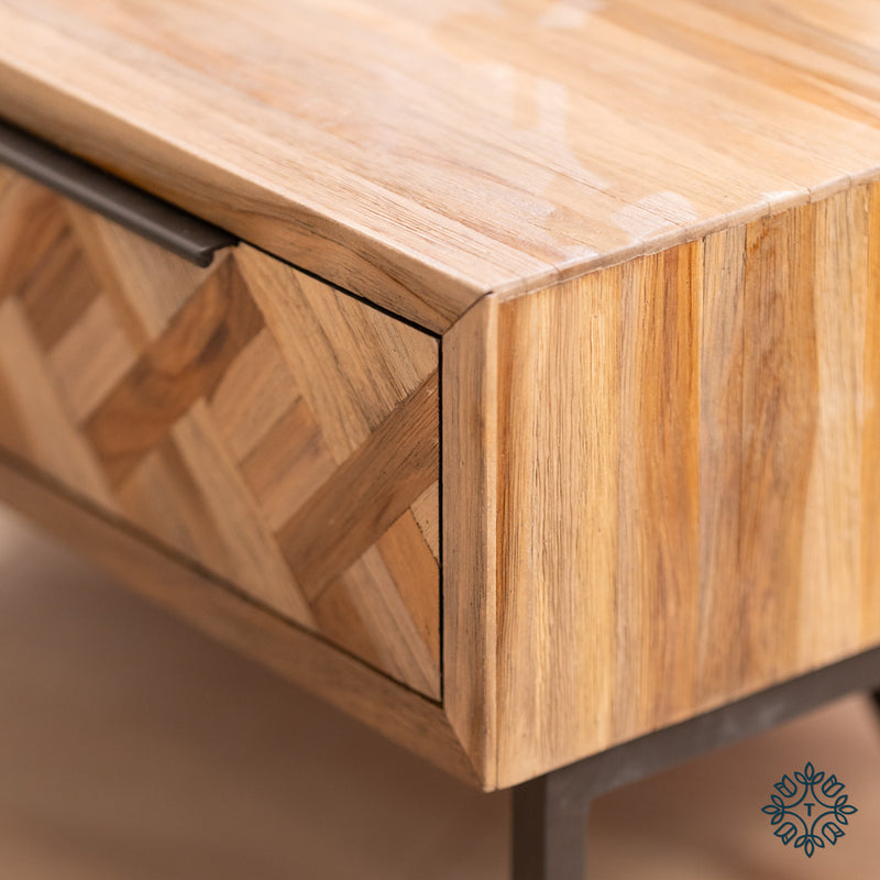 Verona coffee table teak