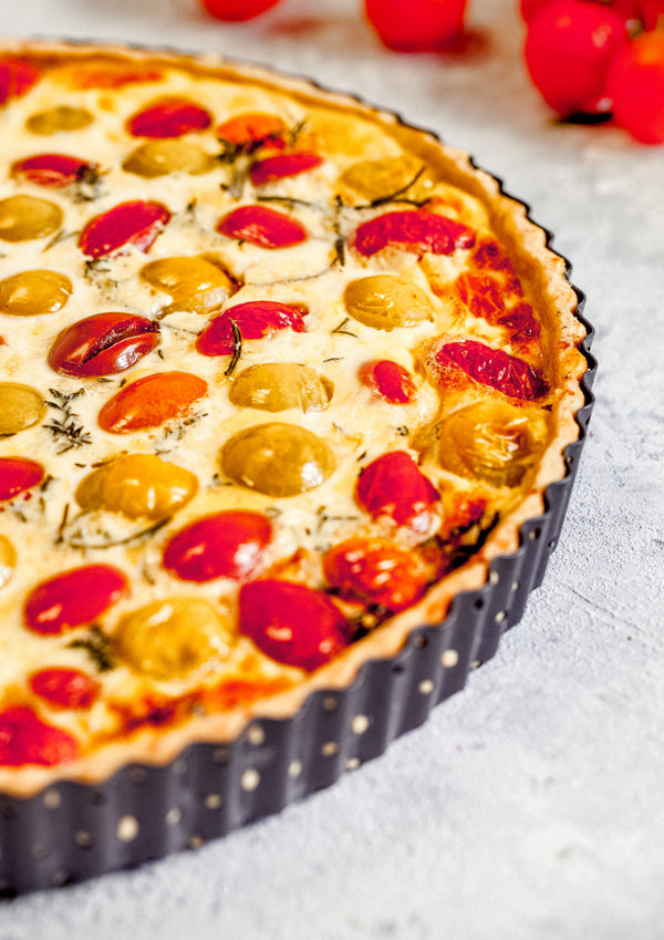 MasterClass Crusty Bake Non-stick Fluted Round 20cm Quiche Tin