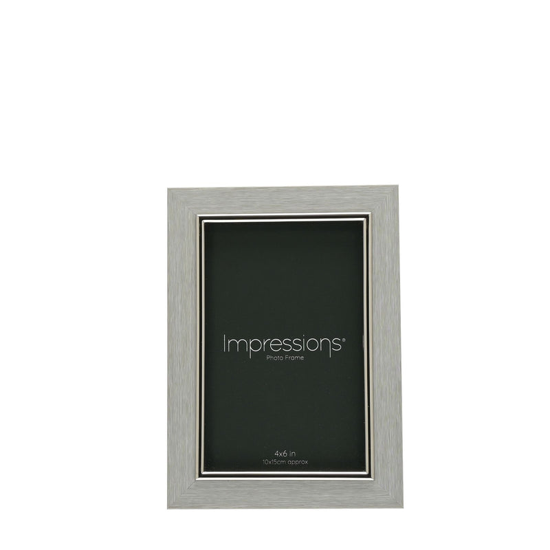 IMPRESSIONS GREY FAUX WOOD & SILVER FRAME 4" X 6"