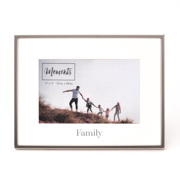 MOMENTS SILVERPLATED WITH MOUNT PHOTO FRAME 6" X 4" FAMILY
